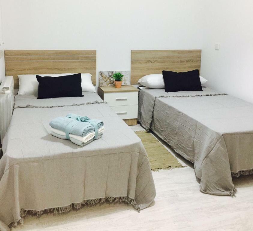 Apartamento Avenida De Portugal Logrono Exterior photo
